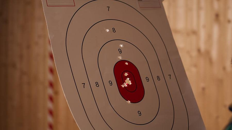 Target with grouped hits