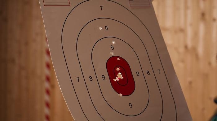Target with grouped hits
